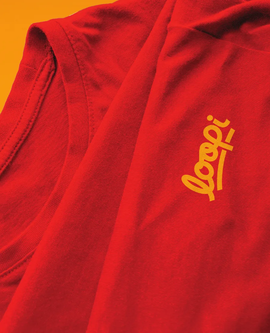 Camiseta loopi con el logo bordado